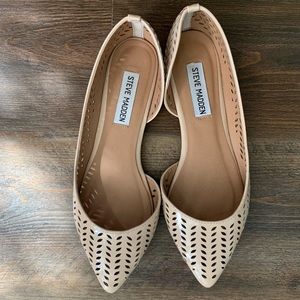 Steve Madden Nude Flats (Size 8)